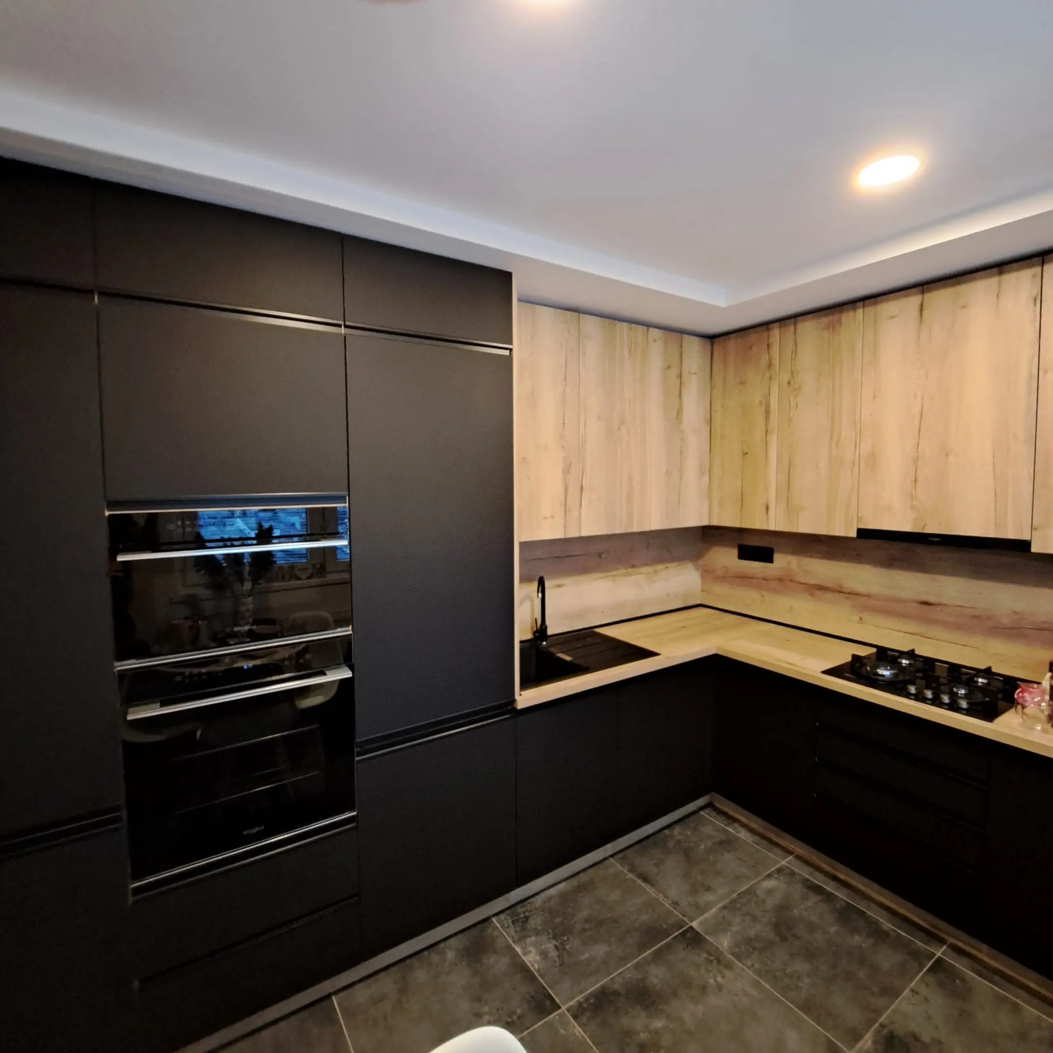 Moderná kuchyňa na mieru od Stolárstva Daniel Kubín